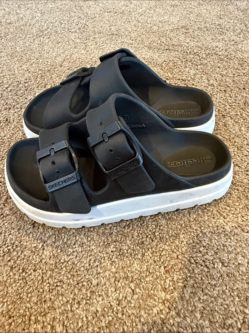 Skechers | Cali Buckle Slide Sandals with White Platform Sole
